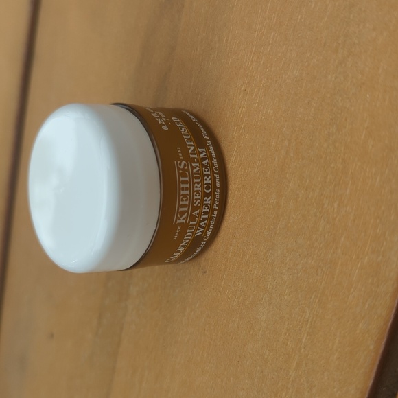 Kiehl’s Travel Set With Bag, Body Moisturizer, Scalp Mask, Eye Treatment, New - Picture 5 of 7